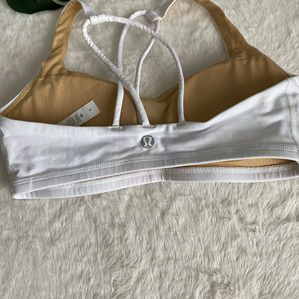 Lululemon sports bra - Picture 3 of 8